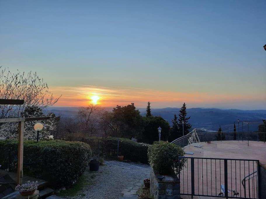 Villa Tutti I Colori Del Chianti Linari ภายนอก รูปภาพ
